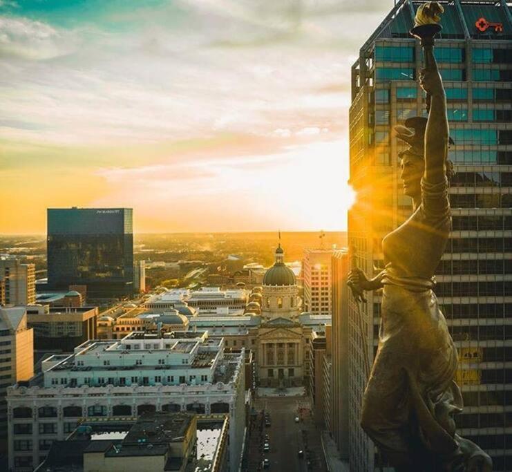 Cozysuites L 1Br, Monument Circle, Indy อินเดียนาโพลิส ภายนอก รูปภาพ